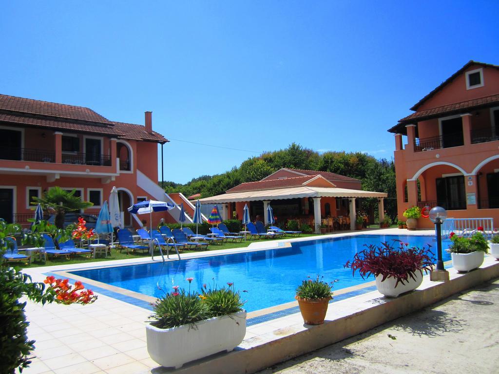Varvara Studios & Apartments II Peroulades  Luaran gambar